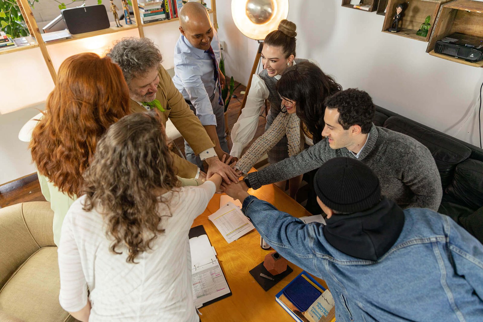 التخليص الجمركي للبضائع الصناعية والمعدات الثقيلة**